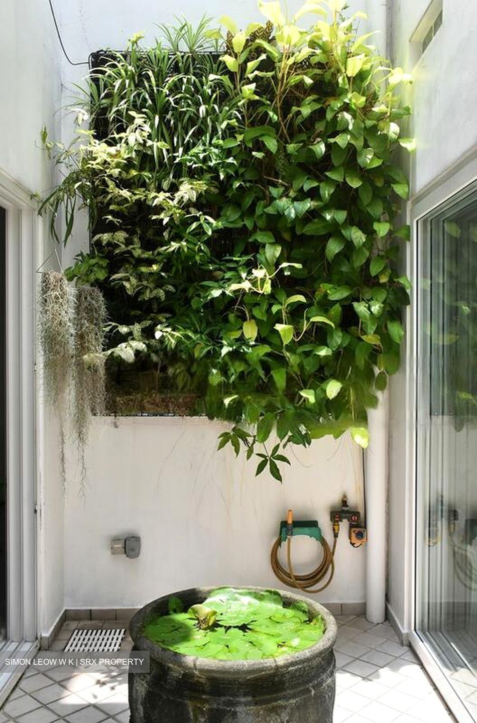 Sembawang Hills Estate (D20), Terrace #454549841